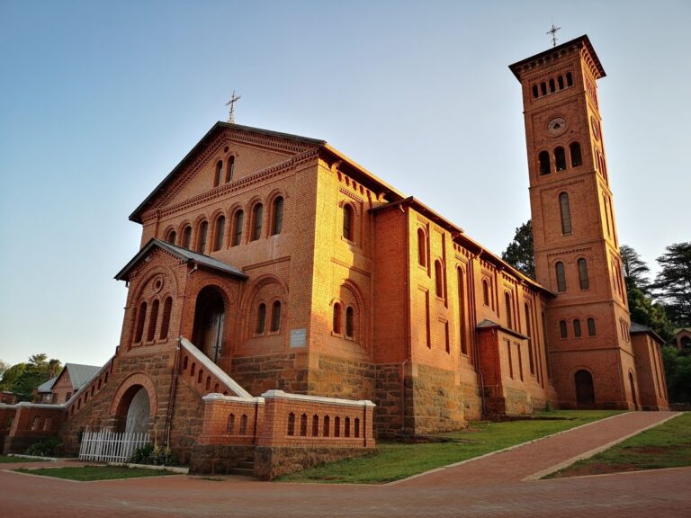 Misson tourism, cycle tours